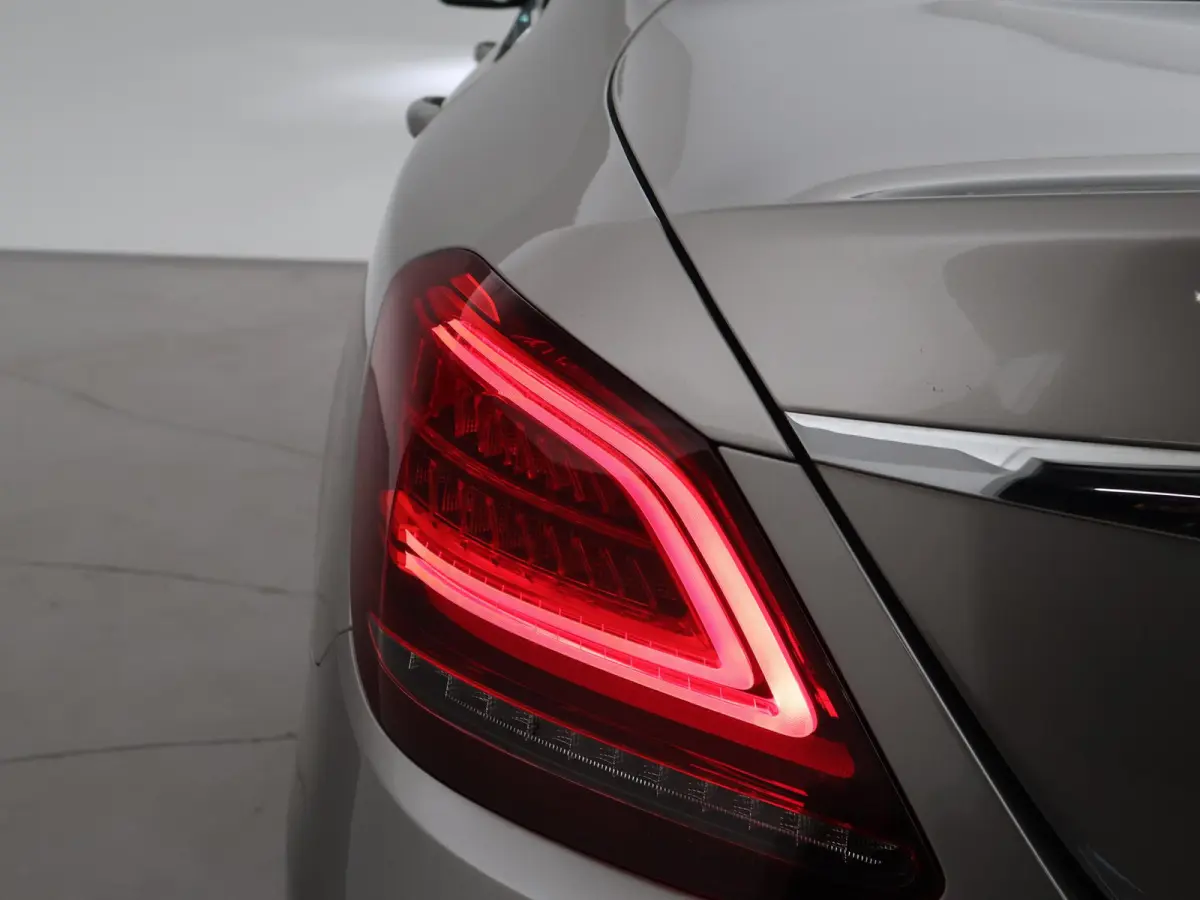 180 AMG-LINE AUT. FACELIFT + AFN. TREKHAAK | BREEDBEELD NAVI | STOELVERW. | CAMERA