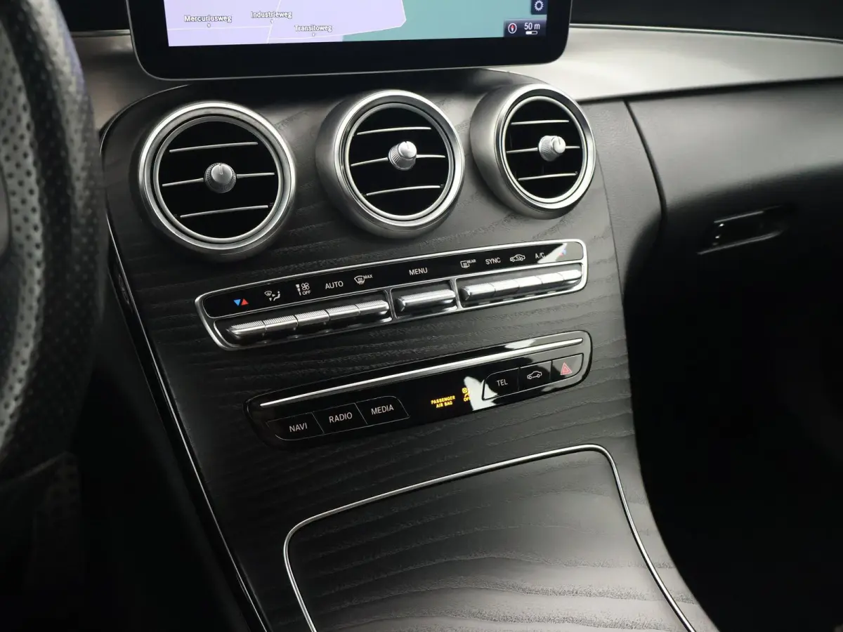 180 AMG-LINE AUT. FACELIFT + AFN. TREKHAAK | BREEDBEELD NAVI | STOELVERW. | CAMERA