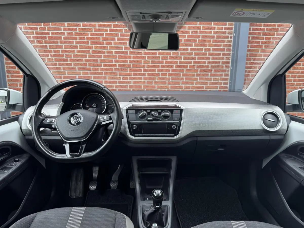 Up! 1.0 BMT high up! | Panoramadak | Parkeersensoren | LM-velgen | Cruise Control | All Season banden |