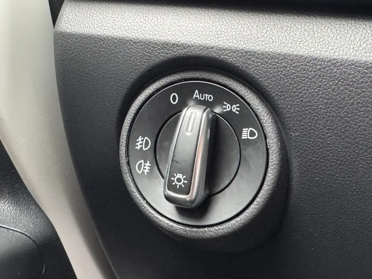 Up! 1.0 BMT high up! | Panoramadak | Parkeersensoren | LM-velgen | Cruise Control | All Season banden |