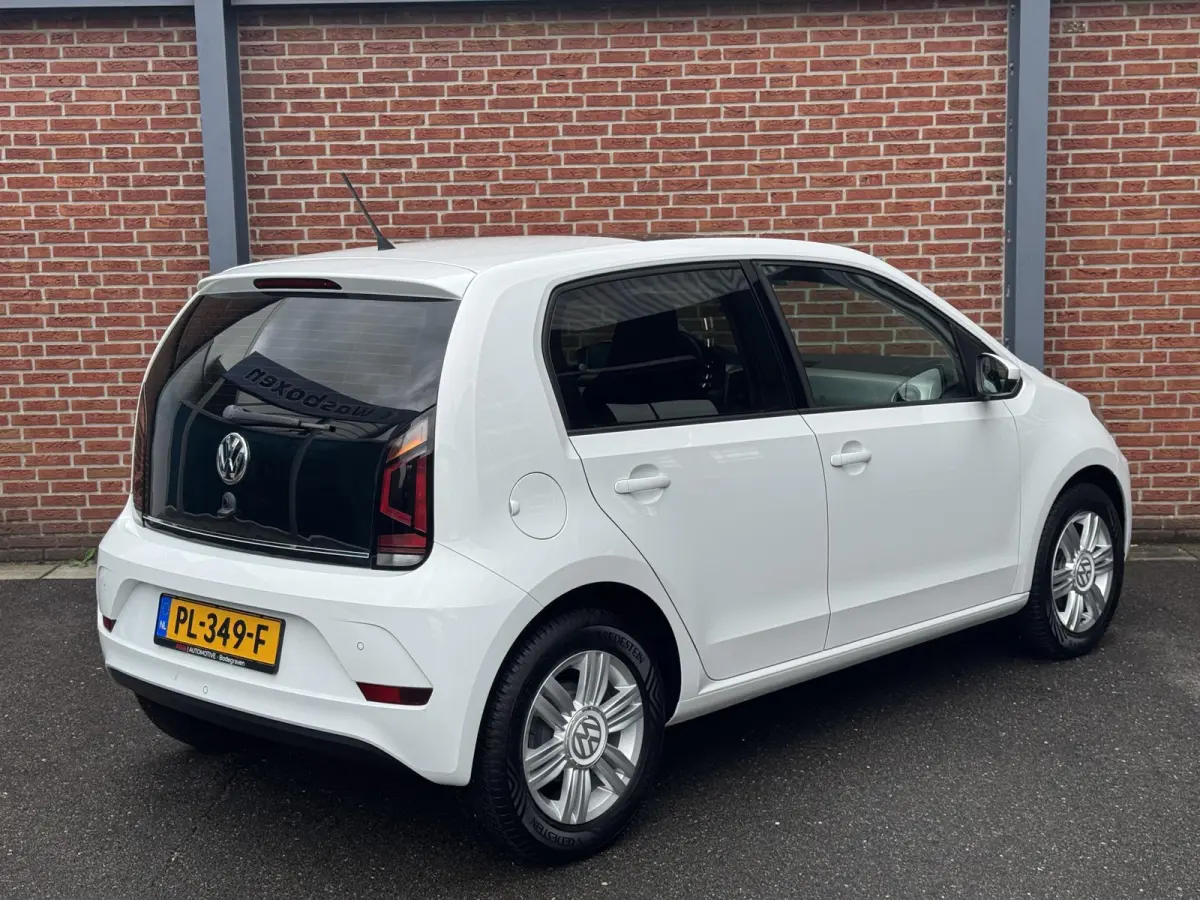 Up! 1.0 BMT high up! | Panoramadak | Parkeersensoren | LM-velgen | Cruise Control | All Season banden |