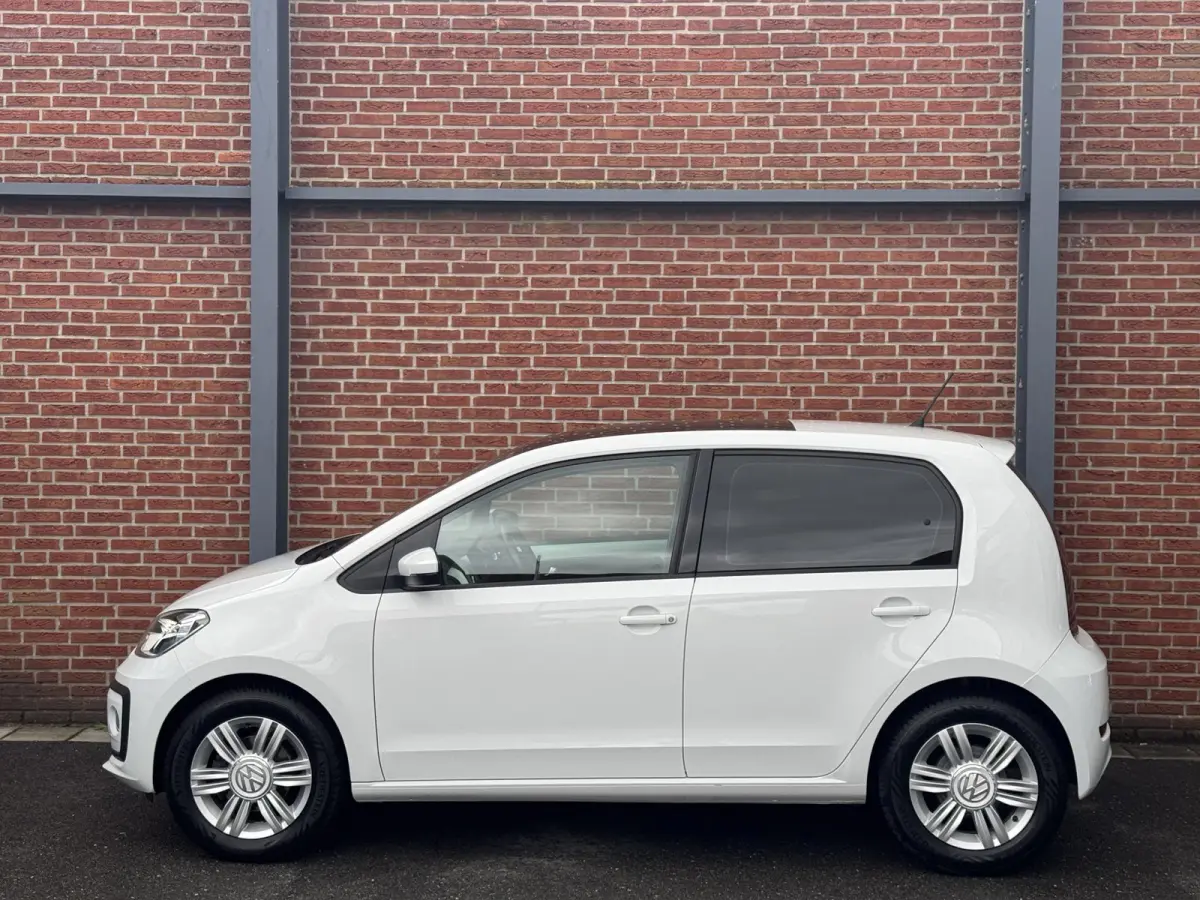 Up! 1.0 BMT high up! | Panoramadak | Parkeersensoren | LM-velgen | Cruise Control | All Season banden |