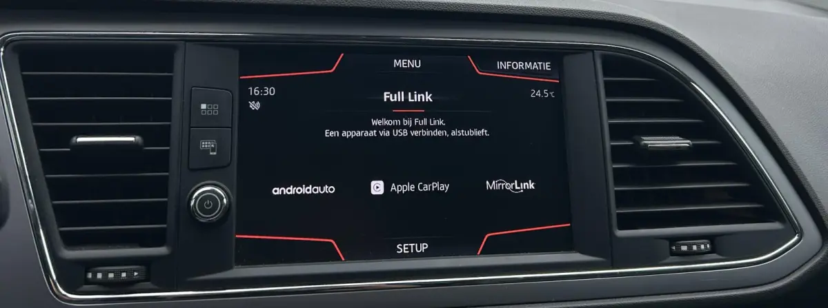 1.0 EcoTSI Style Business Intense 116PK | AUTOMAAT | NL AUTO | NAP | Trekhaak | Led Koplampen | Sport Stoelen | Alcatara Bekleding | Apple Carplay/Android Auto | Navigatie | Apple Carplay | 