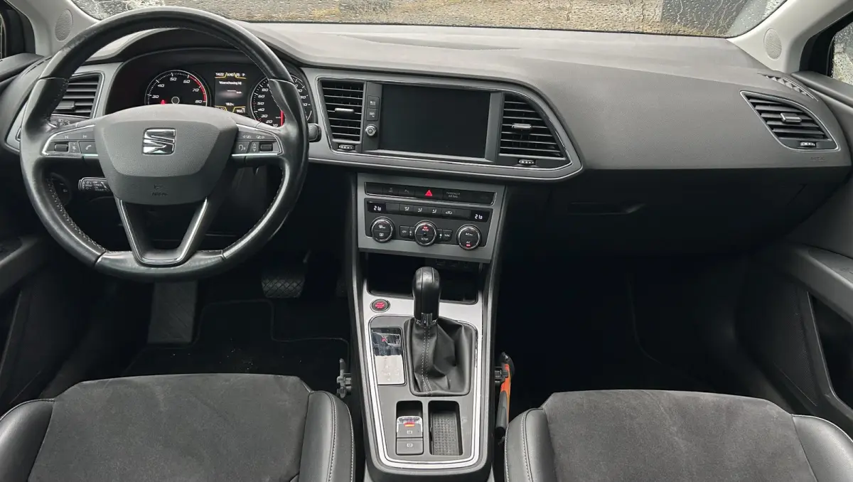 1.0 EcoTSI Style Business Intense 116PK | AUTOMAAT | NL AUTO | NAP | Trekhaak | Led Koplampen | Sport Stoelen | Alcatara Bekleding | Apple Carplay/Android Auto | Navigatie | Apple Carplay | 