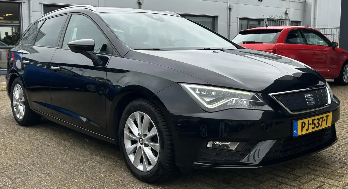 1.0 EcoTSI Style Business Intense 116PK | AUTOMAAT | NL AUTO | NAP | Trekhaak | Led Koplampen | Sport Stoelen | Alcatara Bekleding | Apple Carplay/Android Auto | Navigatie | Apple Carplay | 
