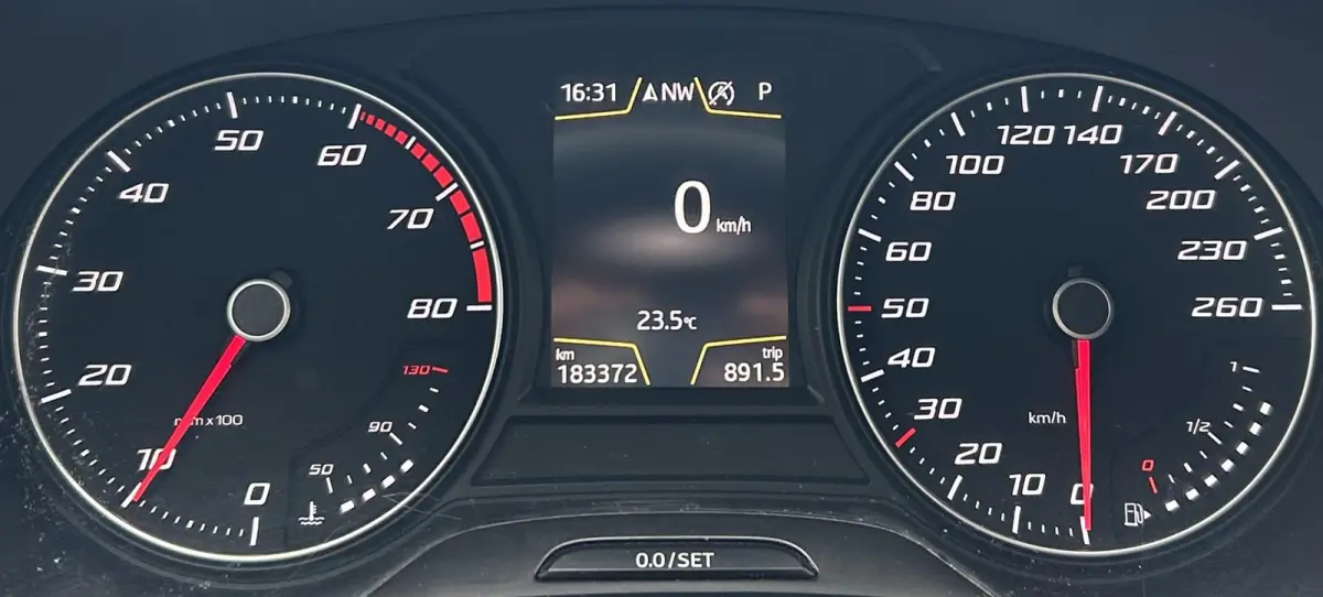 1.0 EcoTSI Style Business Intense 116PK | AUTOMAAT | NL AUTO | NAP | Trekhaak | Led Koplampen | Sport Stoelen | Alcatara Bekleding | Apple Carplay/Android Auto | Navigatie | Apple Carplay | 