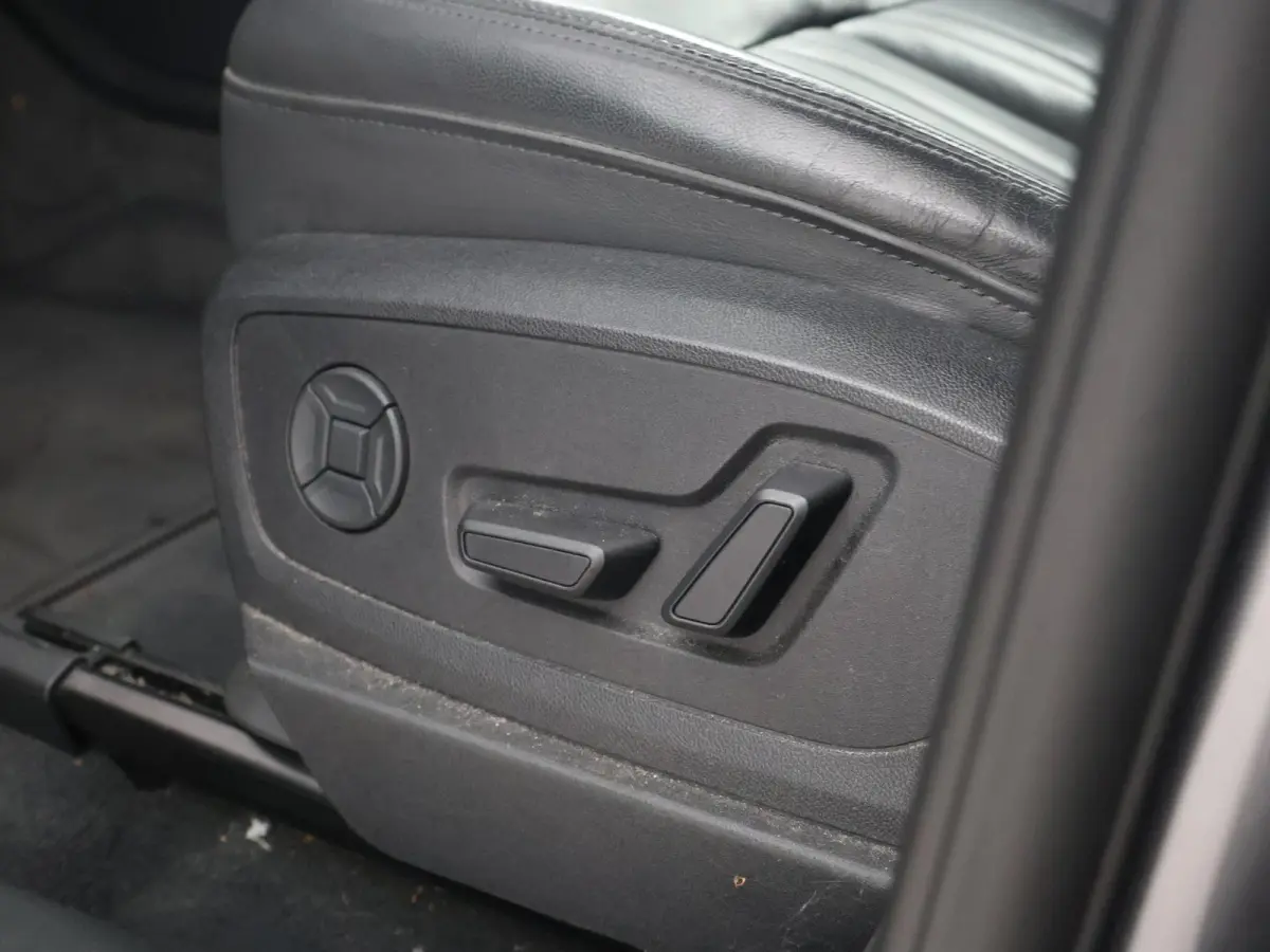 55 95 KWH 408 PK + 21 INCH | LEDER | ADAPTIVE CRUISE | LUCHTVERING | CARPLAY | CAMERA