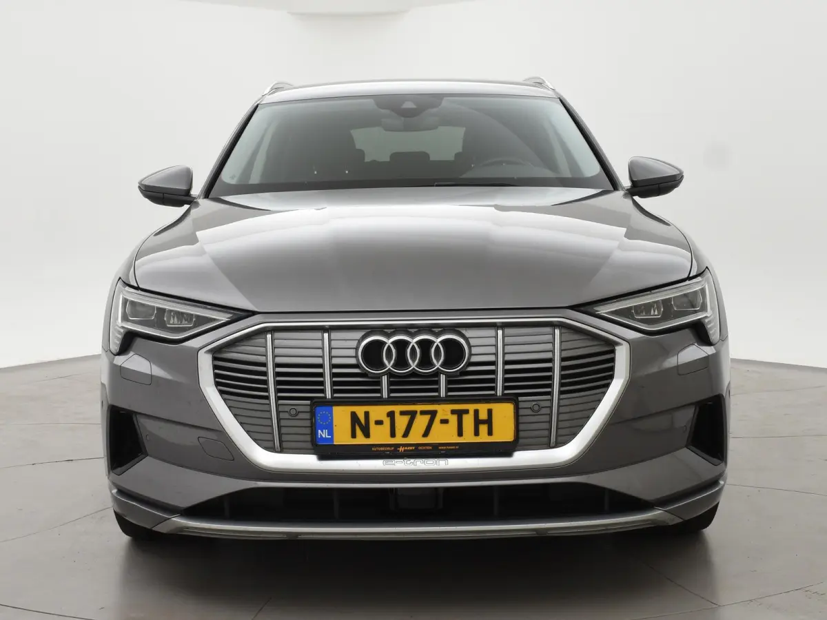 55 95 KWH 408 PK + 21 INCH | LEDER | ADAPTIVE CRUISE | LUCHTVERING | CARPLAY | CAMERA