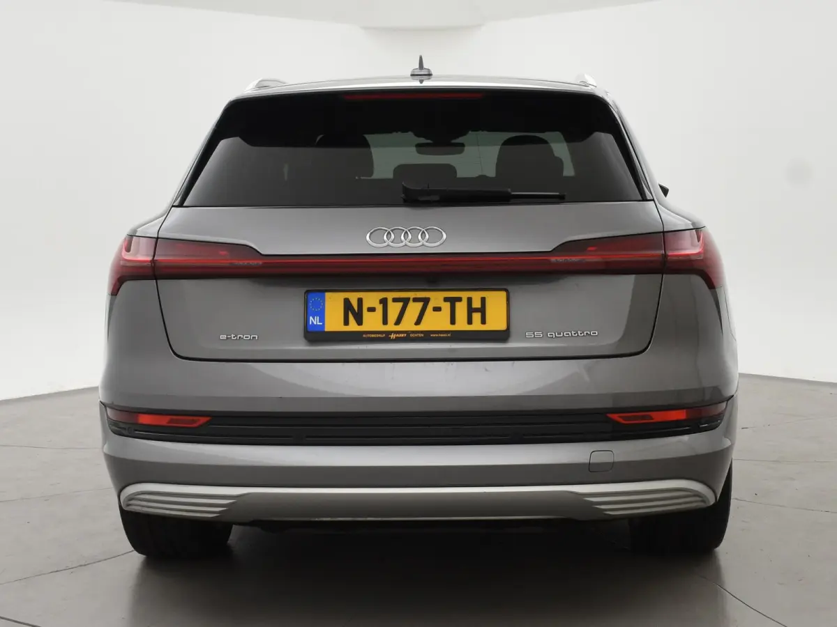 55 95 KWH 408 PK + 21 INCH | LEDER | ADAPTIVE CRUISE | LUCHTVERING | CARPLAY | CAMERA