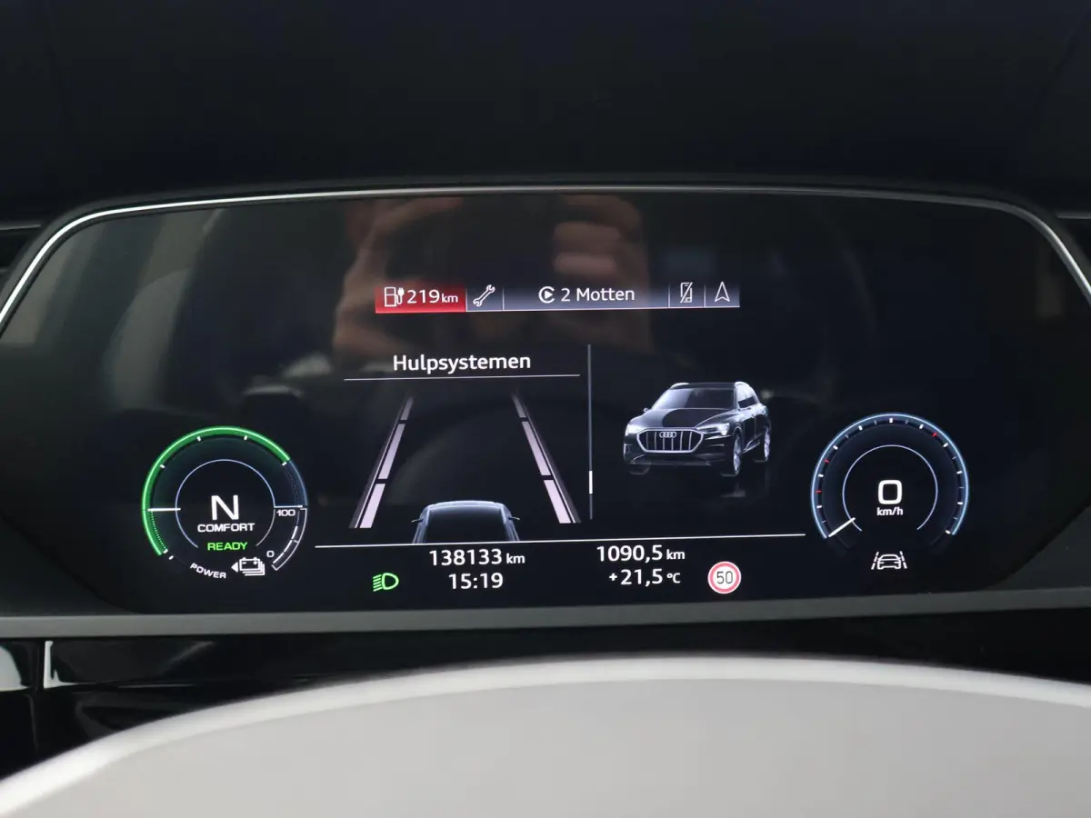 55 95 KWH 408 PK + 21 INCH | LEDER | ADAPTIVE CRUISE | LUCHTVERING | CARPLAY | CAMERA