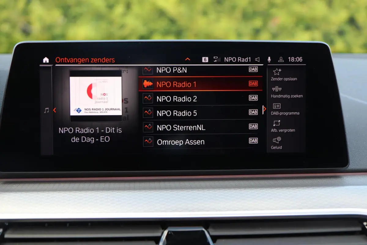 530i xDrive High Executive | PANO | HUD | ACC | 360° | ACHTERASBESTURING | DISPLAY KEY