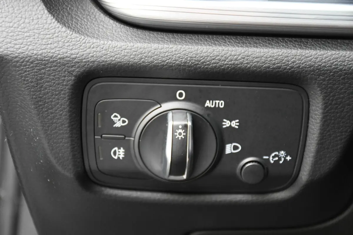 1.0 TFSI Design Pro Line Plus