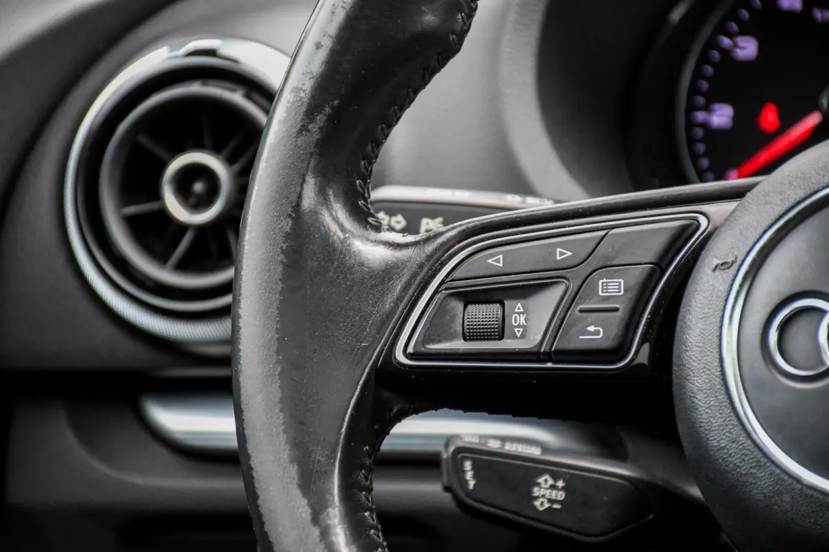 1.0 TFSI Design Pro Line Plus