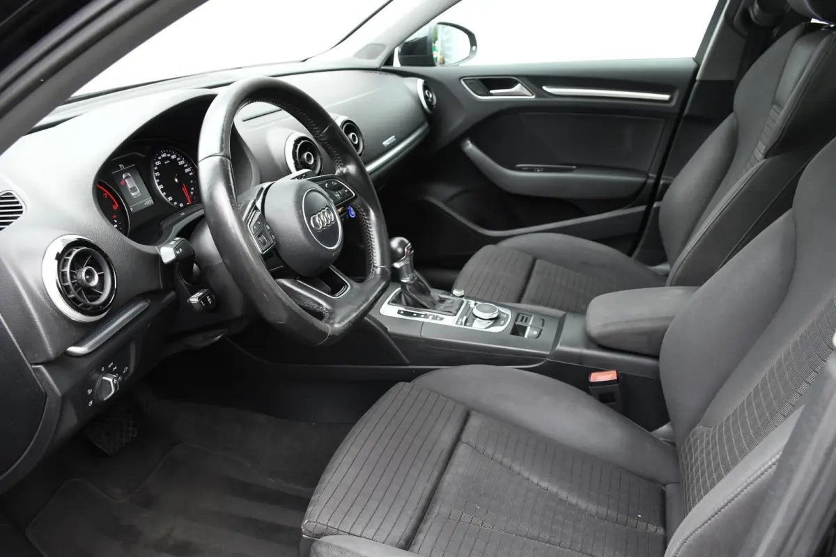 1.0 TFSI Design Pro Line Plus