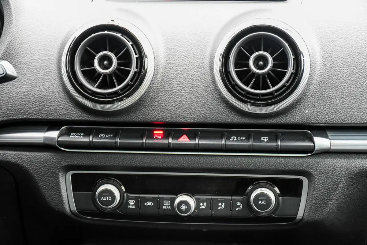 1.0 TFSI Design Pro Line Plus
