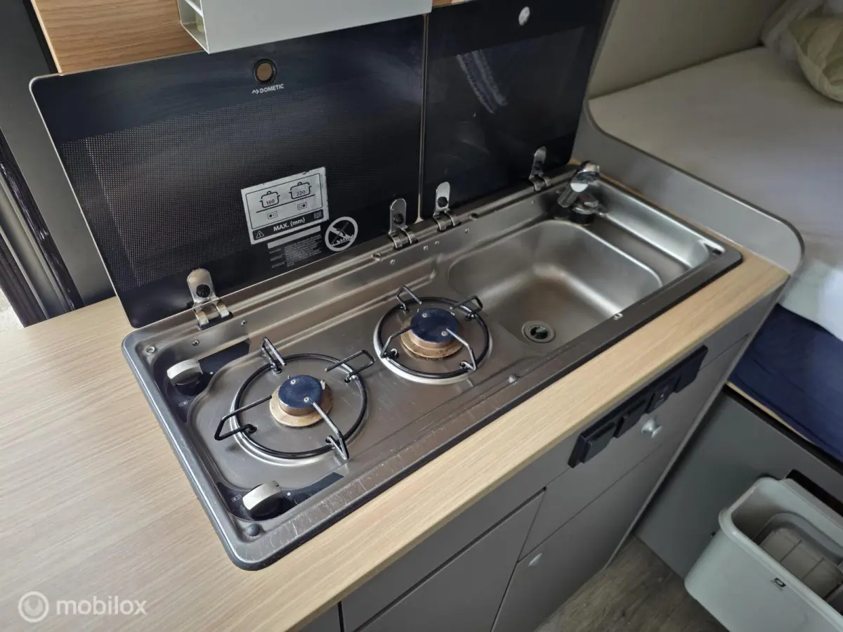camper LMC 2.2 BlueHDi 120