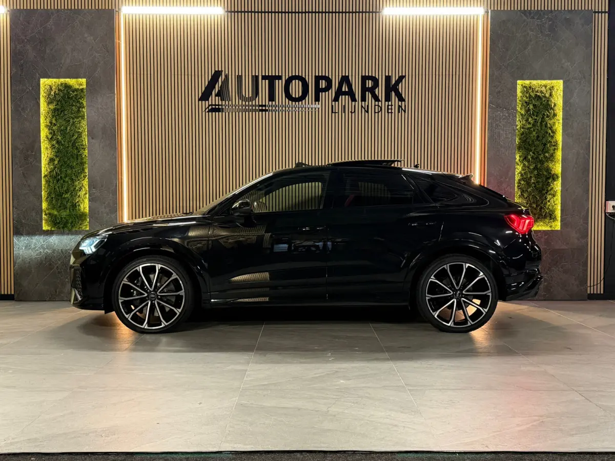RSQ3 TFSI |PANO|B&O|MATRIX|KEYLESS|CAMERA|DEALER ONDERHOUDEN|21INCH|NIGHTPAKKET|SFEERVERLICHTING|TREKHAAK|BOMVOL!