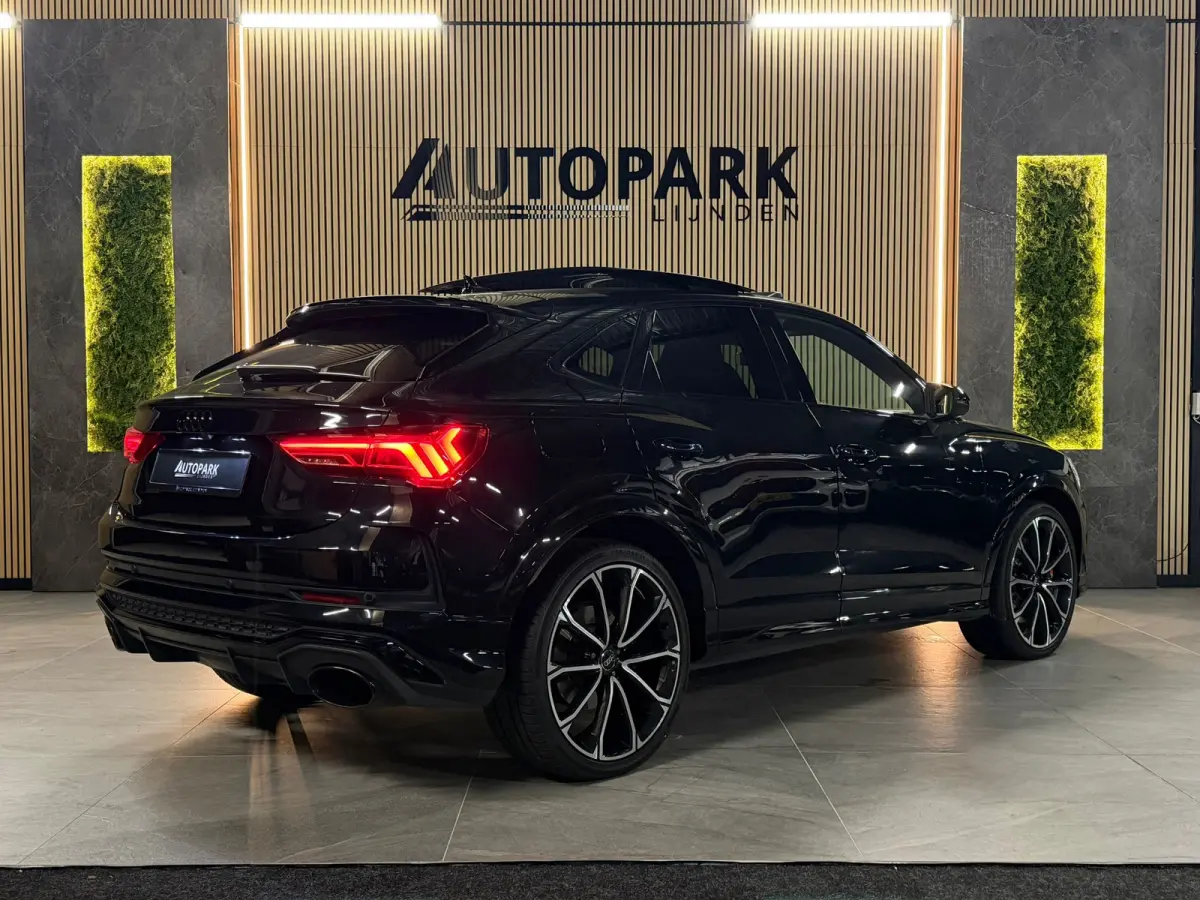 RSQ3 TFSI |PANO|B&O|MATRIX|KEYLESS|CAMERA|DEALER ONDERHOUDEN|21INCH|NIGHTPAKKET|SFEERVERLICHTING|TREKHAAK|BOMVOL!