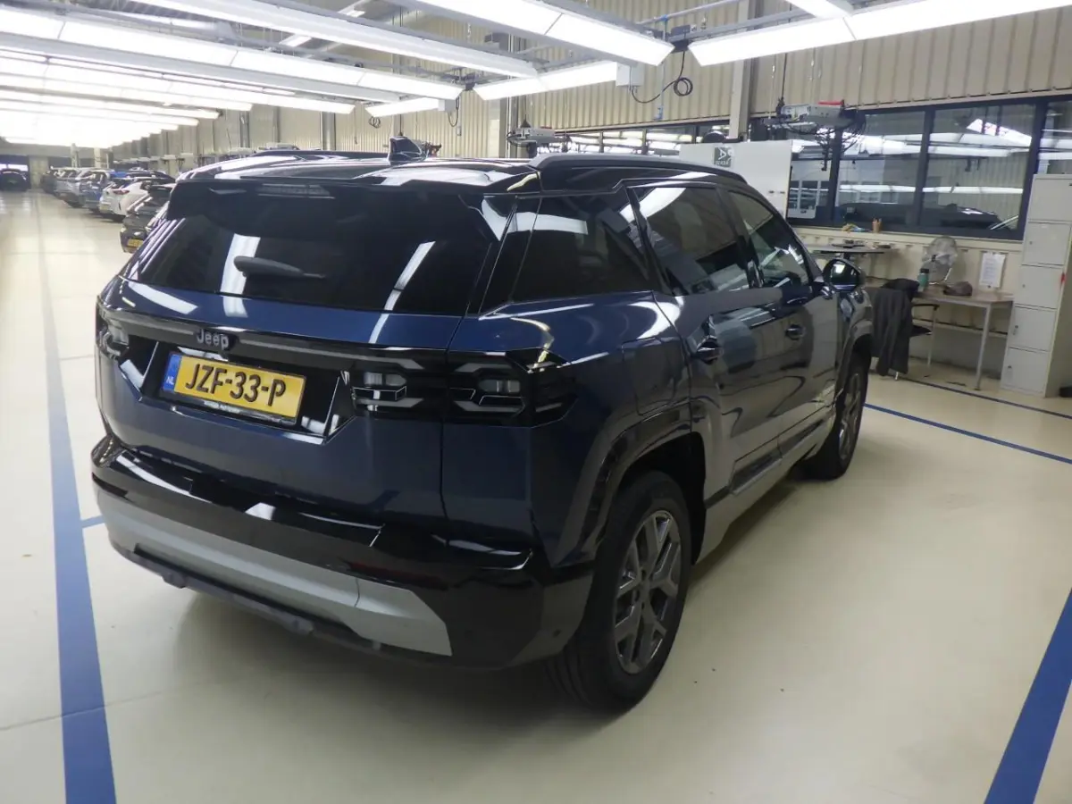 1.2 e-Hybrid First Edition | Tot 8 Jaar Garantie | Panoramadak | Elektrische Stoelverstelling | Elektrische Achterklep | Keyless | Camera | Stoel & Stuurverwarming |