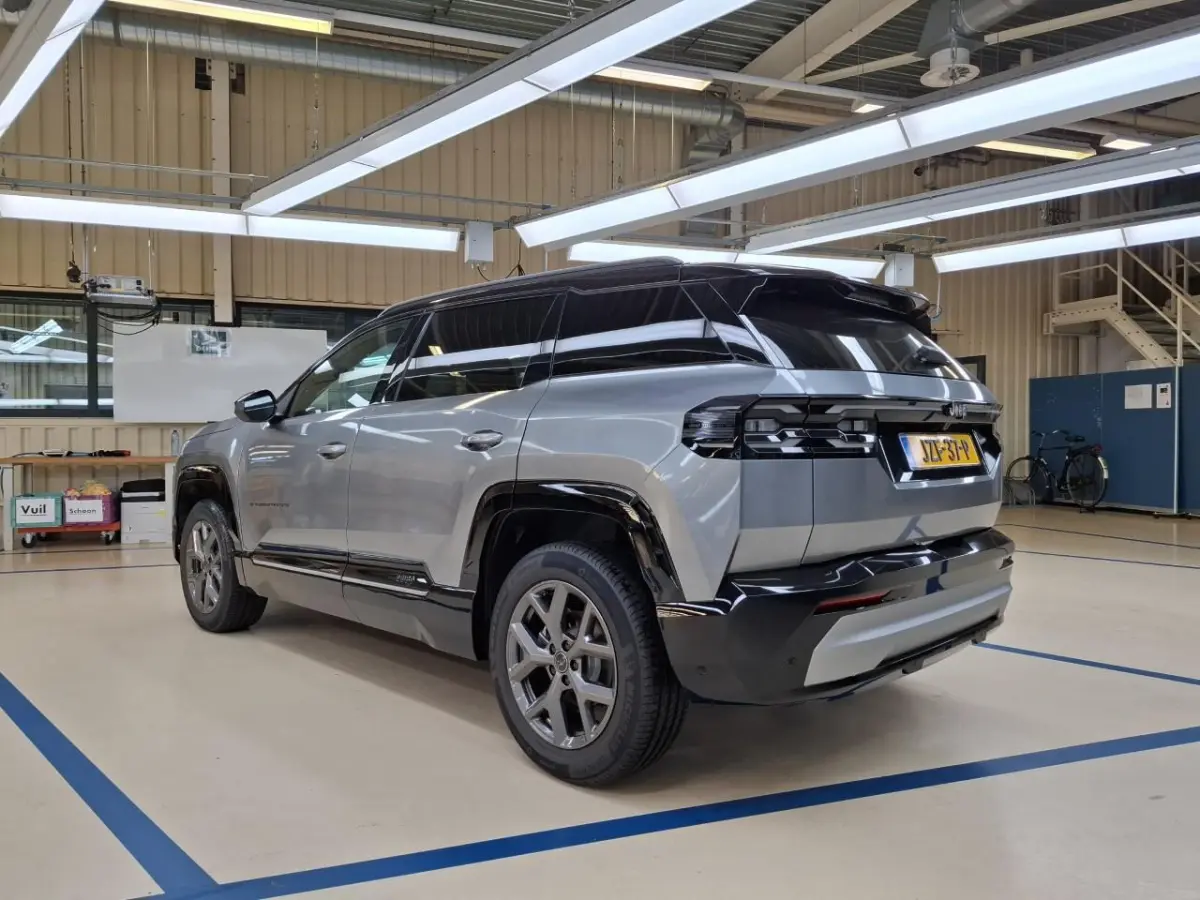 1.2 e-Hybrid Summit | Tot 8 Jaar Garantie | Panoramadak | Elektrische Stoelverstelling | Elektrische Achterklep | Keyless | Camera | Stoel & Stuurverwarming | Focal Sound |