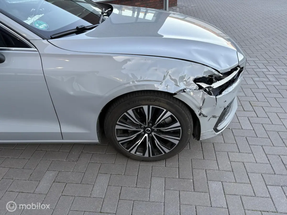 2.0 T6 Plug-in hybrid AWD Plus Bright