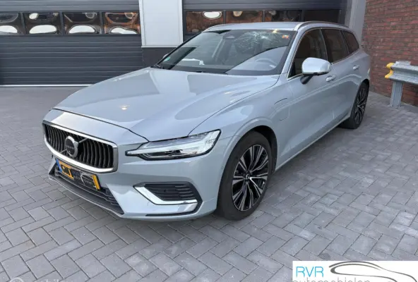2.0 T6 Plug-in hybrid AWD Plus Bright
