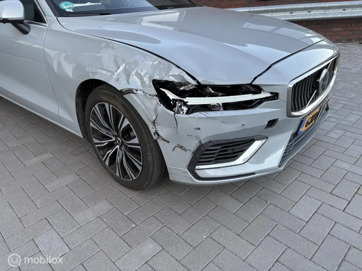 2.0 T6 Plug-in hybrid AWD Plus Bright