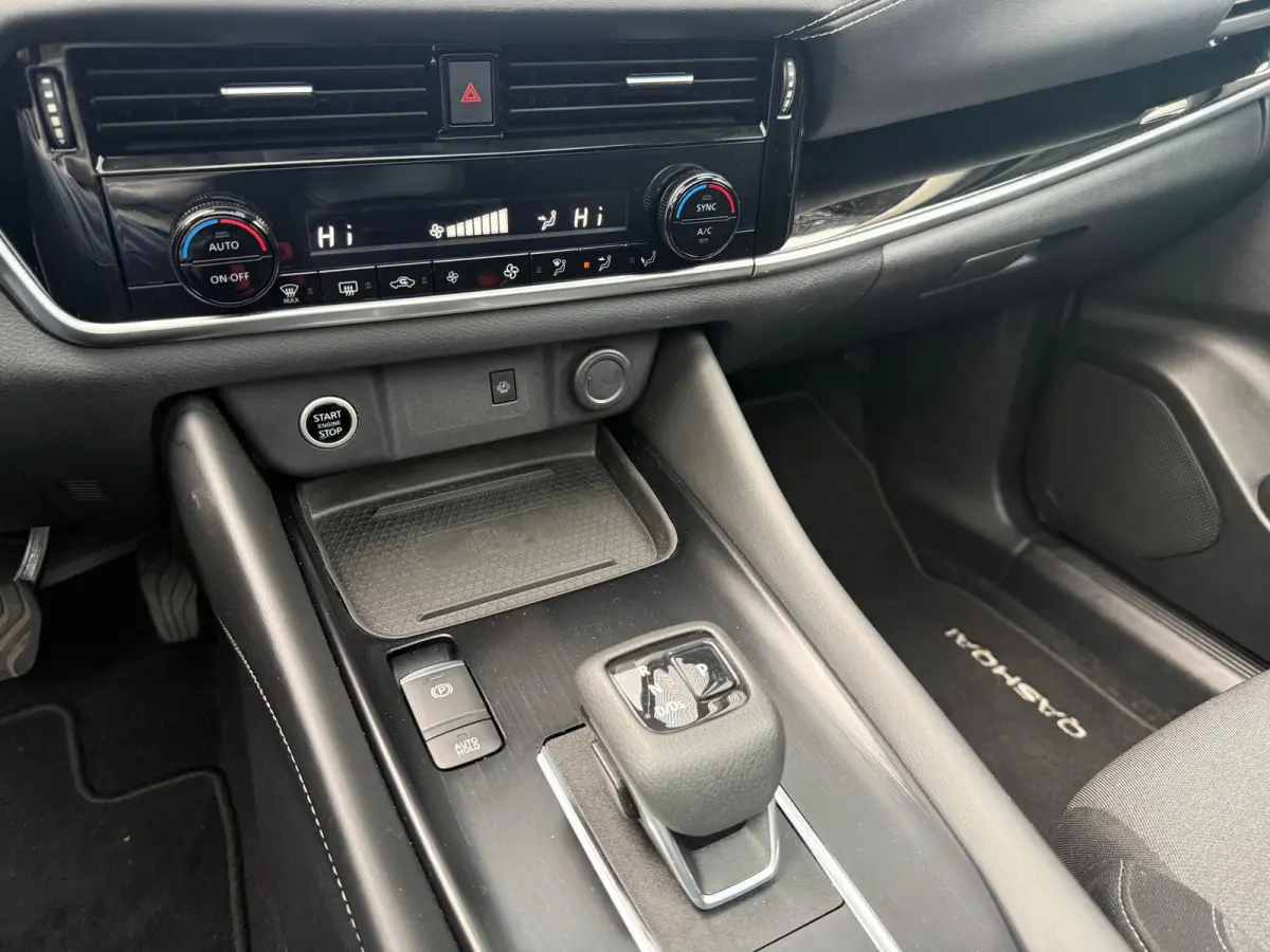 1.3 MHEV Xtronic Premiere Edition - Automaat - Panodak - Navi - Trekhaak - Org.NL
