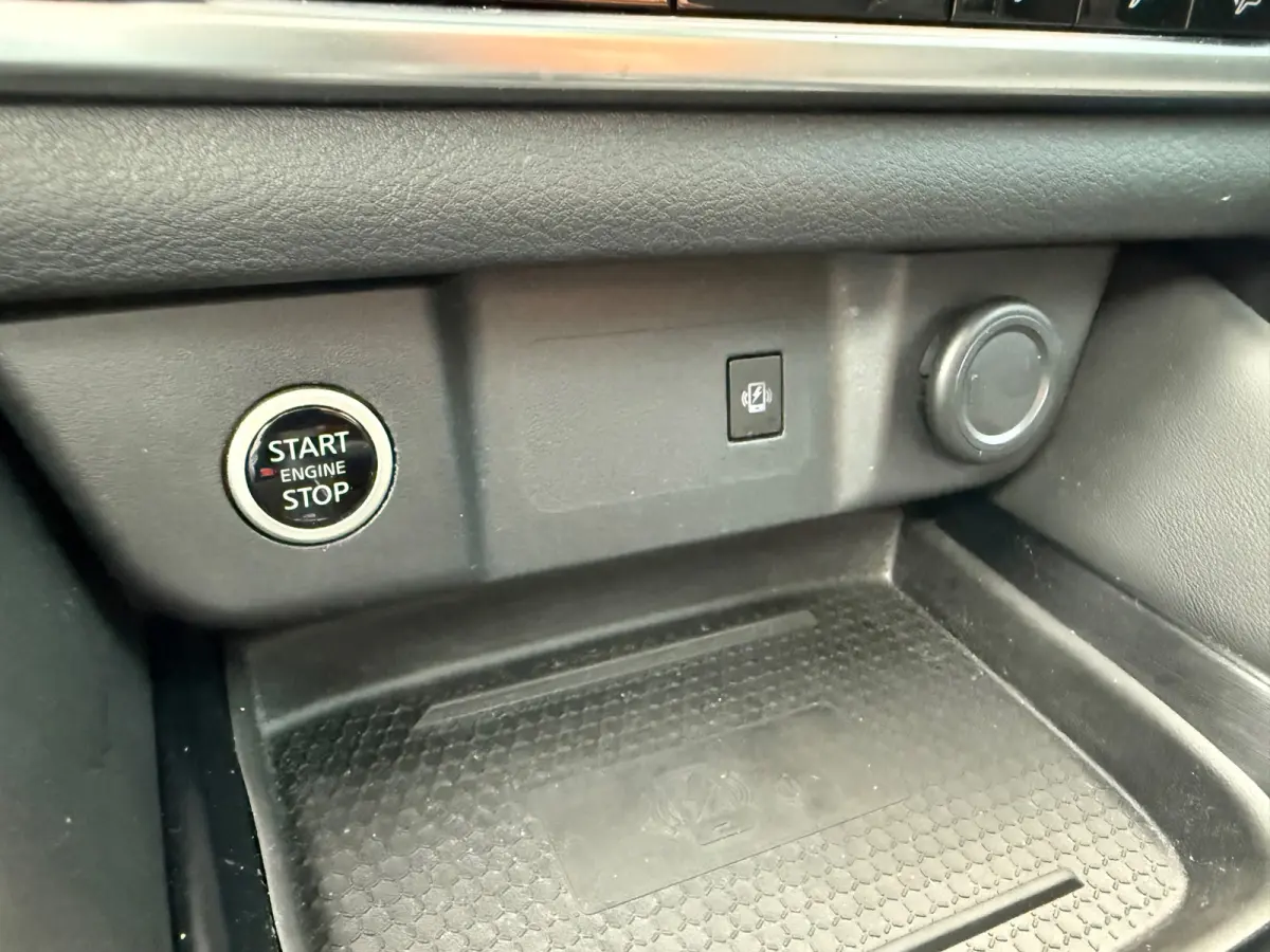 1.3 MHEV Xtronic Premiere Edition - Automaat - Panodak - Navi - Trekhaak - Org.NL