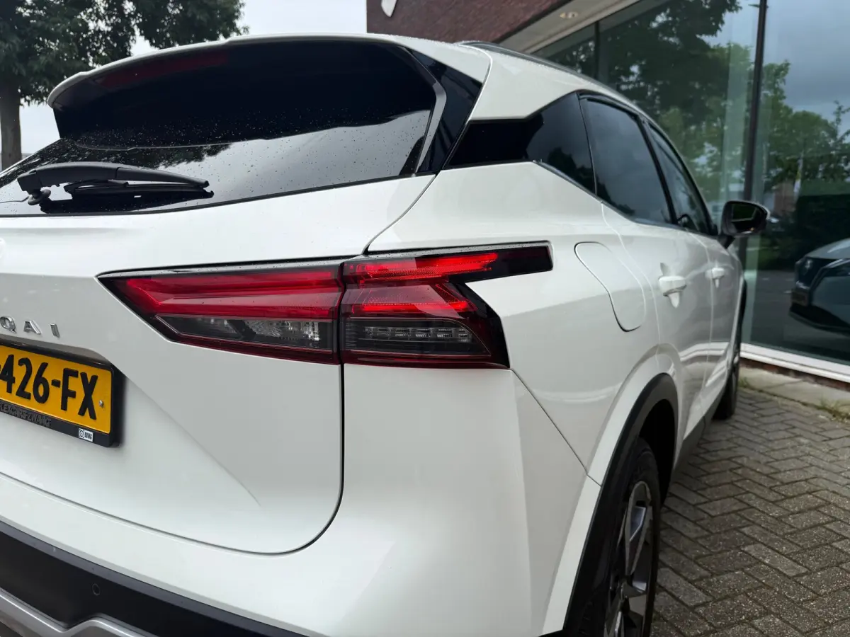 1.3 MHEV Xtronic Premiere Edition - Automaat - Panodak - Navi - Trekhaak - Org.NL