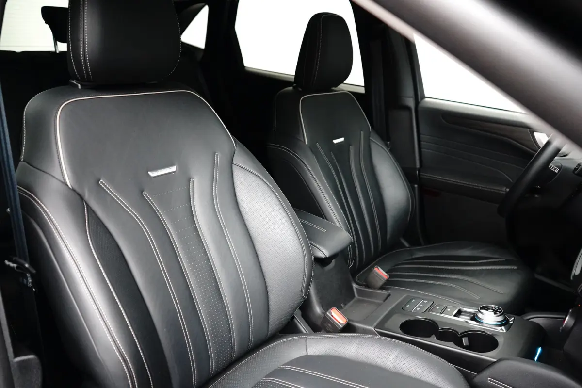 2.5 PHEV Vignale | Trekhaak | Head-Up | Adaptive Cruise | Dode Hoek Detectie | Winter Pakket | Geheugen Stoel |