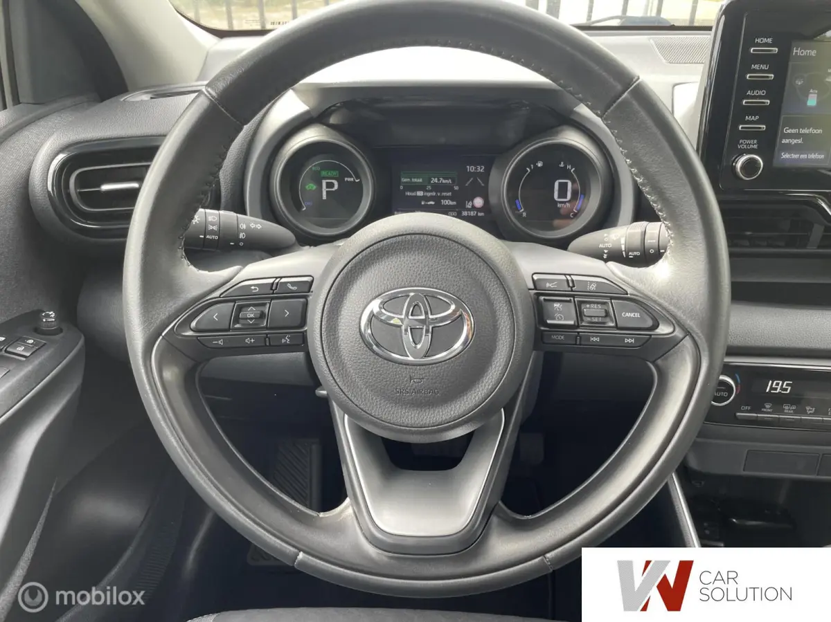 1.5 Hybrid Business Plus NL AUTO 1ste EIG CARPLAY
