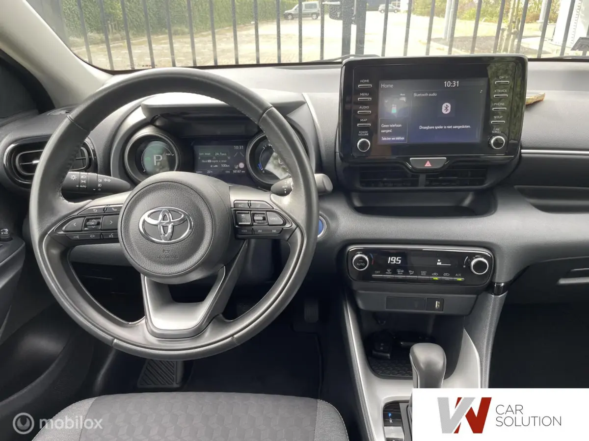 1.5 Hybrid Business Plus NL AUTO 1ste EIG CARPLAY