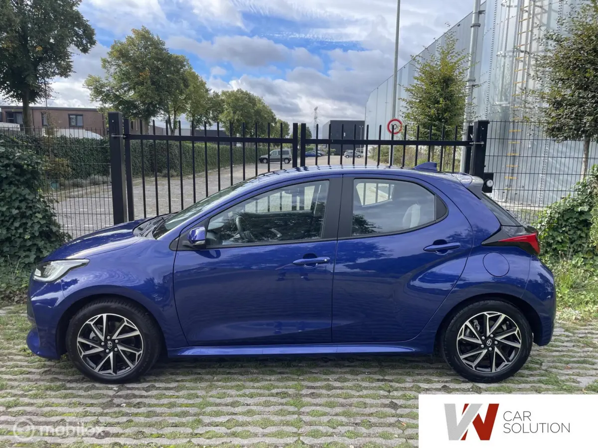1.5 Hybrid Business Plus NL AUTO 1ste EIG CARPLAY