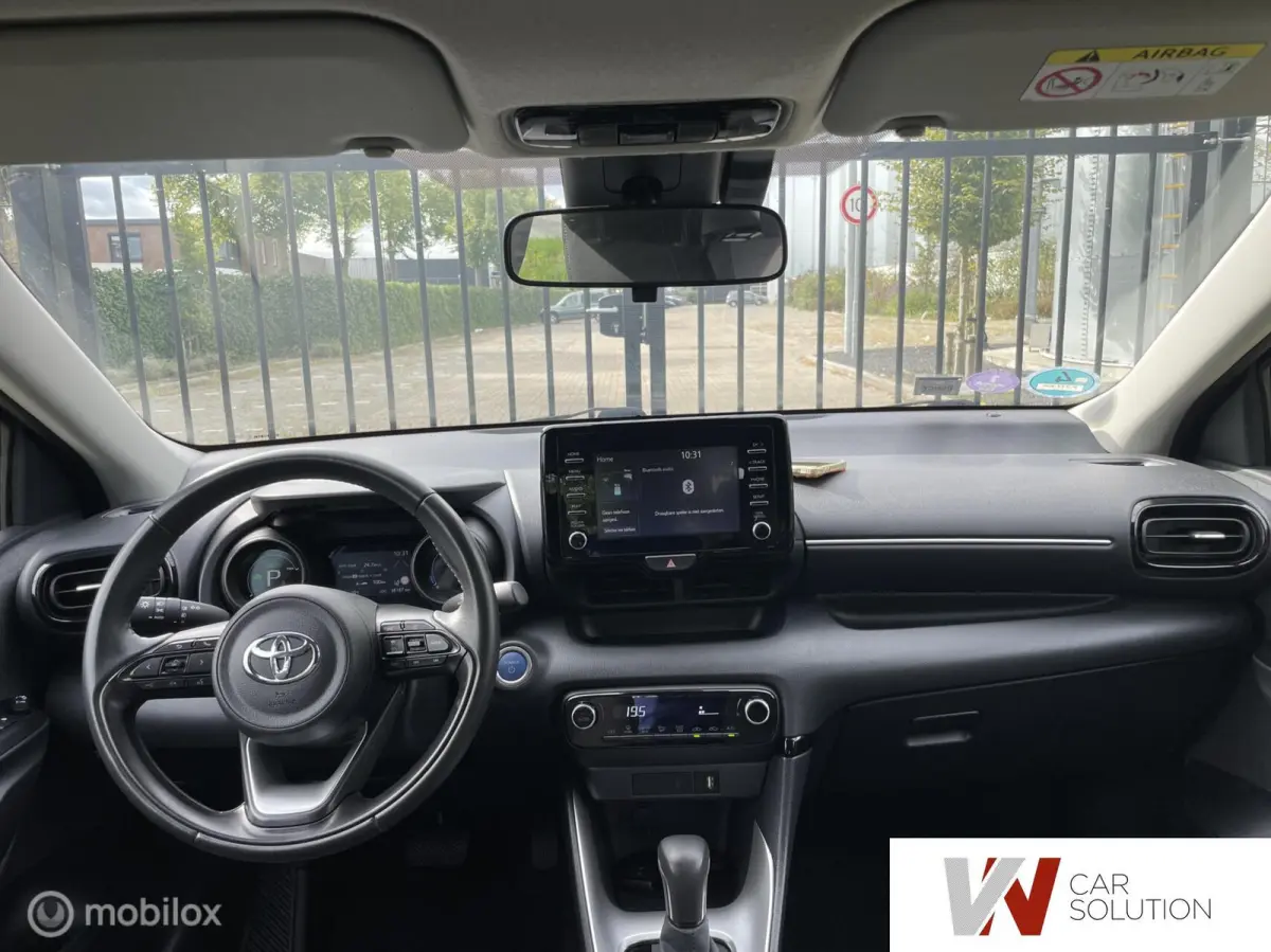 1.5 Hybrid Business Plus NL AUTO 1ste EIG CARPLAY