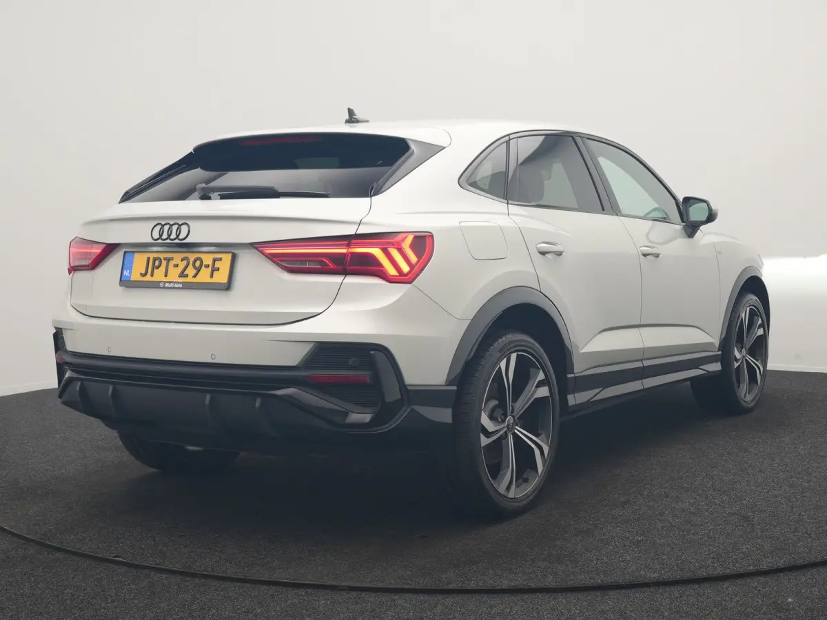 45 TFSI e 2x S Line PHEV 245pk Dealer O.H | Adaptive Cruise | Camera | Blis | Matrix LED | Sportstoelen Verwarmd | Sfeerverlichting | Navigatie | DAB | 20"L.M | Virtual | Plug In Hybrid |
