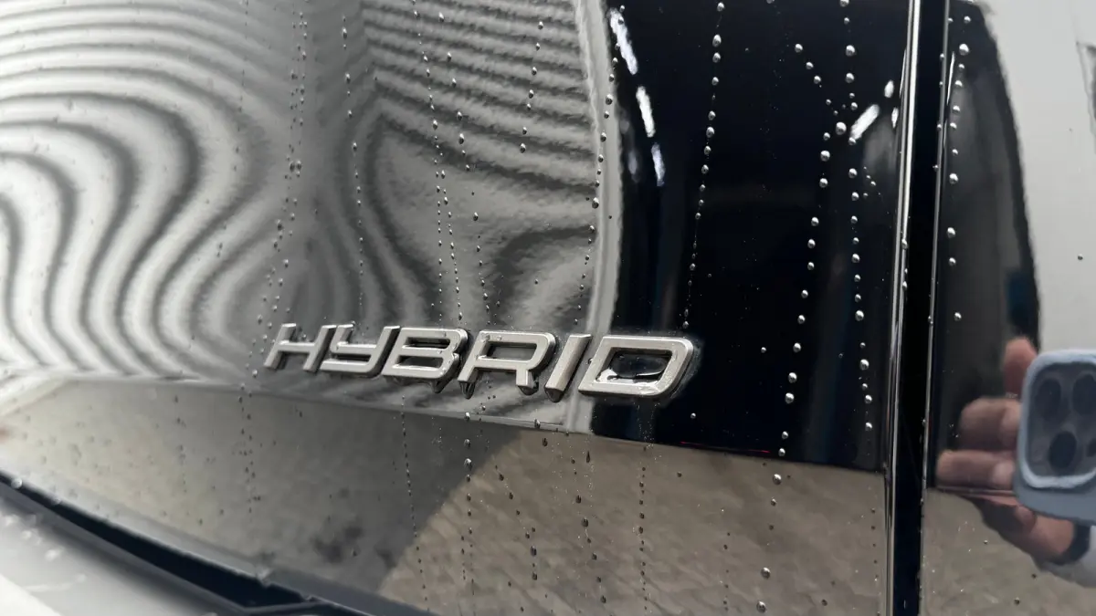 1.2 HYBRID 145PK 7-ZITS GT AUTOMAAT / NAVI / LEDER / CLIMA / FULL-LED / 19" LMV / KEYLESS / CAMERA / ADAPT. CRUISECONTROL / WINTERPAKKET / NIEUWSTAAT !!