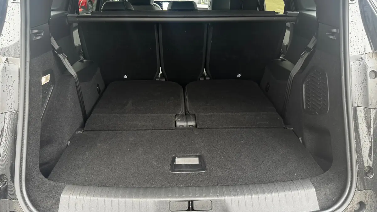 1.2 HYBRID 145PK 7-ZITS GT AUTOMAAT / NAVI / LEDER / CLIMA / FULL-LED / 19" LMV / KEYLESS / CAMERA / ADAPT. CRUISECONTROL / WINTERPAKKET / NIEUWSTAAT !!