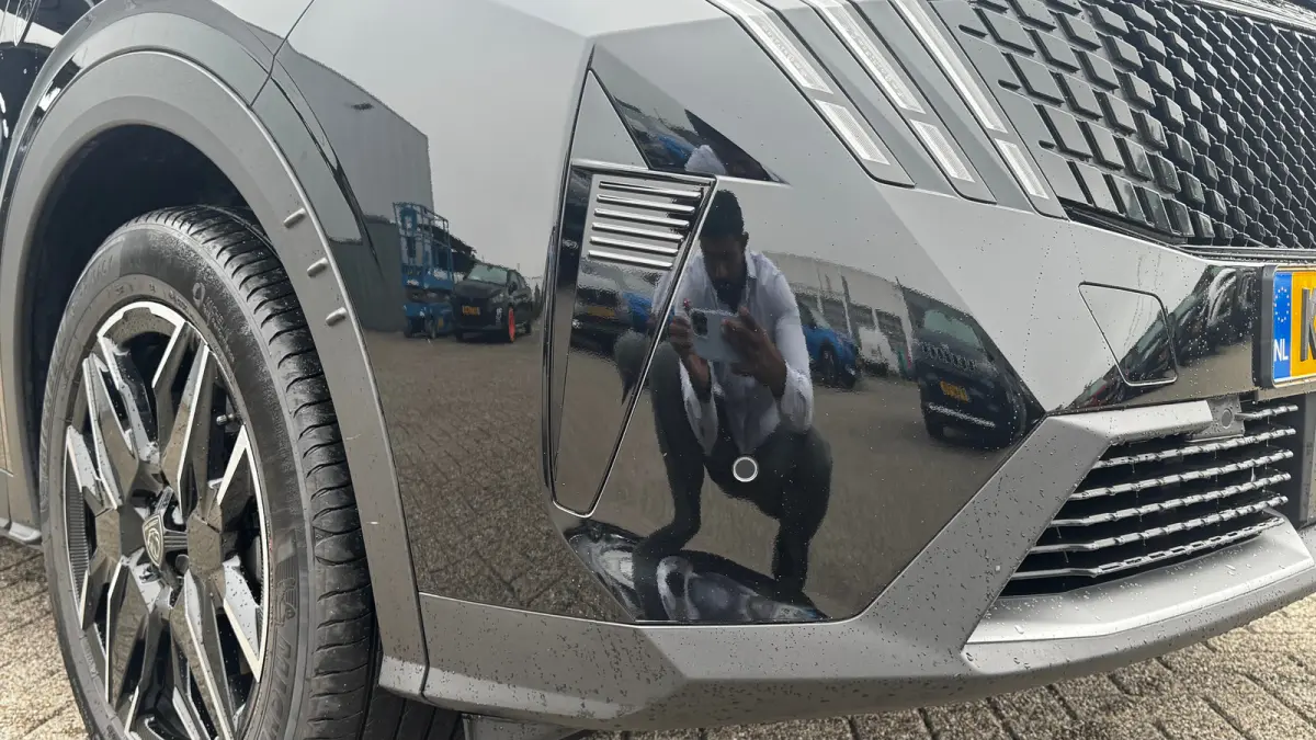 1.2 HYBRID 145PK 7-ZITS GT AUTOMAAT / NAVI / LEDER / CLIMA / FULL-LED / 19" LMV / KEYLESS / CAMERA / ADAPT. CRUISECONTROL / WINTERPAKKET / NIEUWSTAAT !!