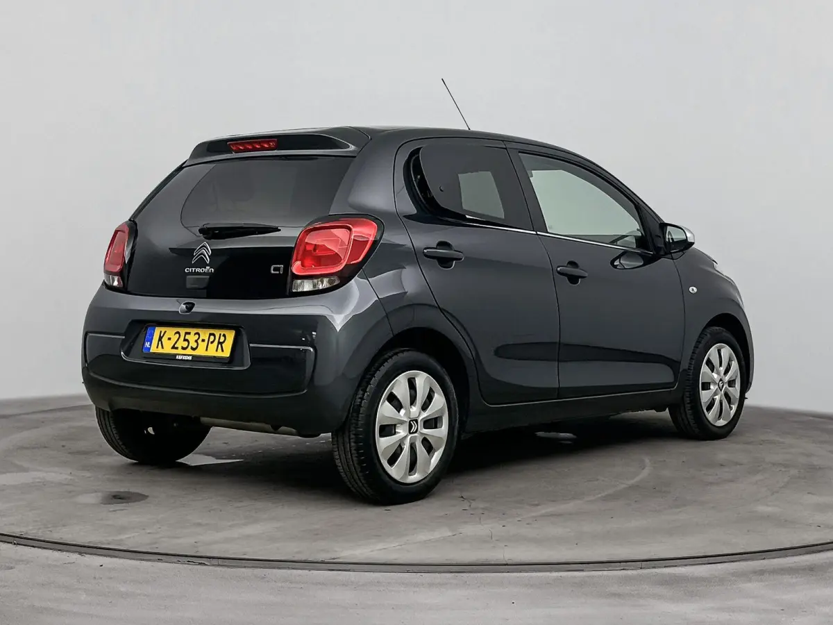 1.0 VTi Feel | Extra getinte ramen achter | Airco | Bluetooth | NL. auto |