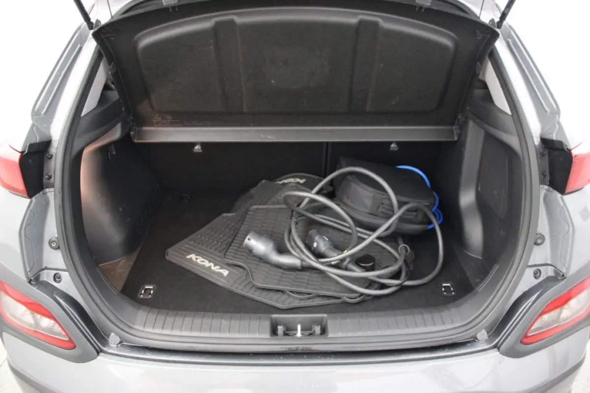 Premium 64 kWh - Carplay, Camera, Stoelverw, Half Leer, SOH 96,3%