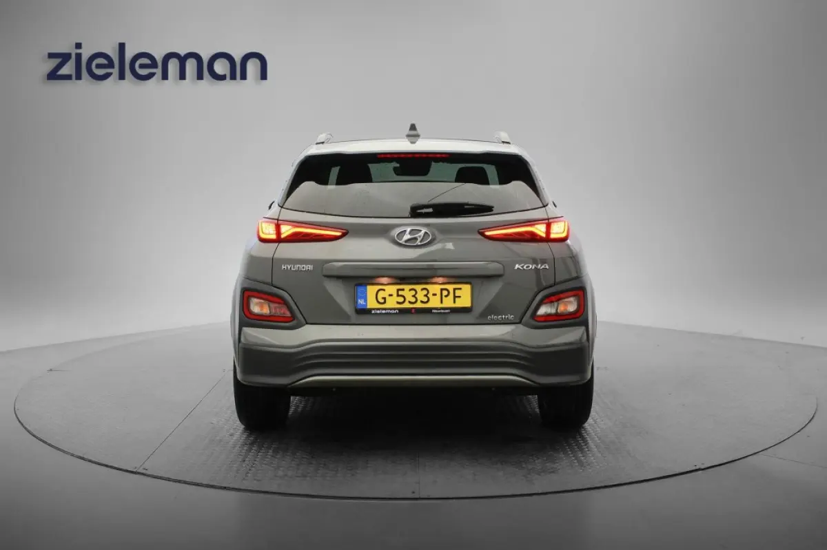 Premium 64 kWh - Carplay, Camera, Stoelverw, Half Leer, SOH 96,3%