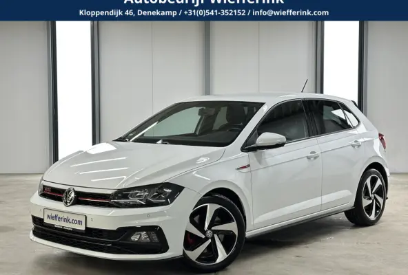2.0 TSI GTI 200pk | BeatsAudio | Stoelverwarming | Groot scherm | Apple carplay | PDC voor & achter |
