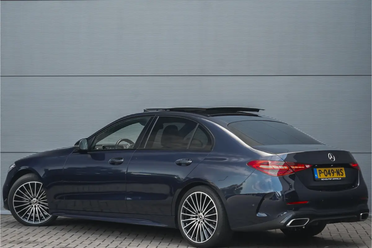 200 Launch Edition AMG Line Pano Trekhaak Camera Stoelverw