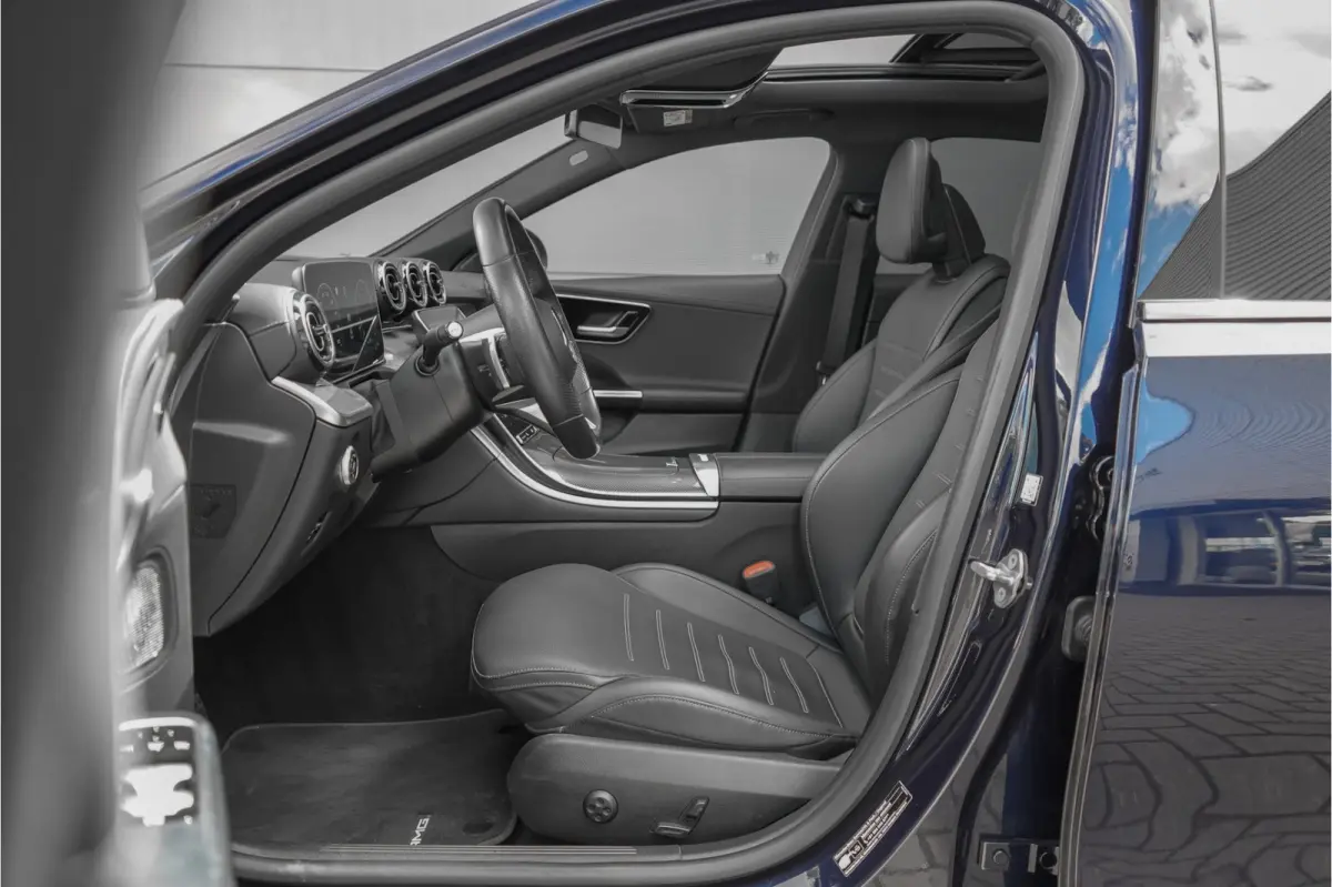 200 Launch Edition AMG Line Pano Trekhaak Camera Stoelverw