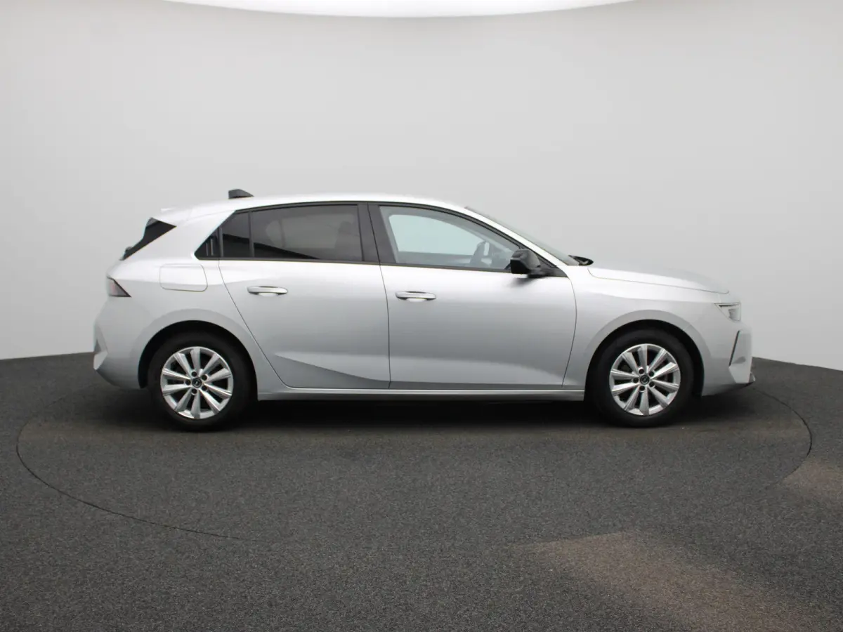 1.2 Business Edition | AUTOMAAT | ACHTERUITRIJCAMERA | APPLE CARPLAY - ANDROID AUTO | STOELVERWARMING | STUURVERWARMING | DIGITAL COCKPIT | LED VERLICHTING | COMFORT STOELEN |