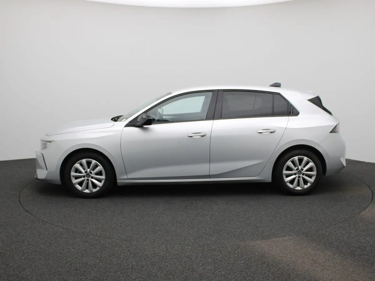 1.2 Business Edition | AUTOMAAT | ACHTERUITRIJCAMERA | APPLE CARPLAY - ANDROID AUTO | STOELVERWARMING | STUURVERWARMING | DIGITAL COCKPIT | LED VERLICHTING | COMFORT STOELEN |