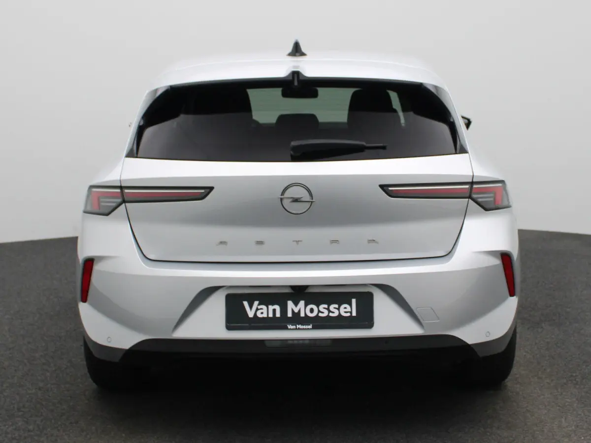 1.2 Business Edition | AUTOMAAT | ACHTERUITRIJCAMERA | APPLE CARPLAY - ANDROID AUTO | STOELVERWARMING | STUURVERWARMING | DIGITAL COCKPIT | LED VERLICHTING | COMFORT STOELEN |