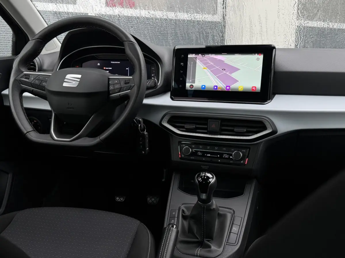 1.0 EcoTSI Style Business Connect | Digital Cockpit | Camera | CarPlay | Navigatie | Climate | Stoelverwarming | Cruise | Lichtmetaal