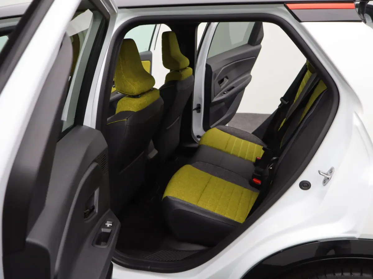 iconic cinq 150 pk comfort range | Harman Kardon | pack safety & advanced driving assist |